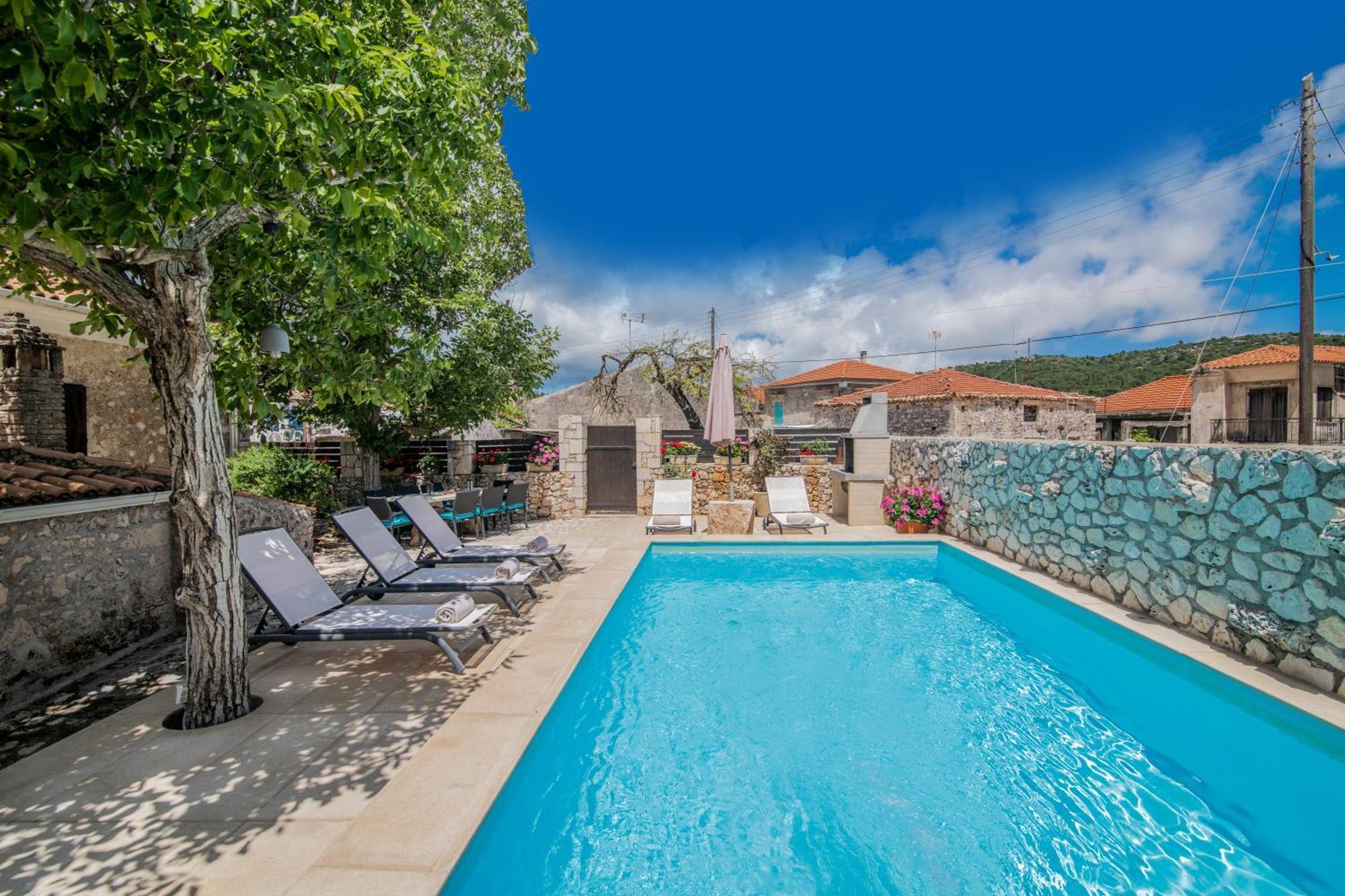Villa Callisto- Elegant Restored Villa With Pool Yírion Exterior foto